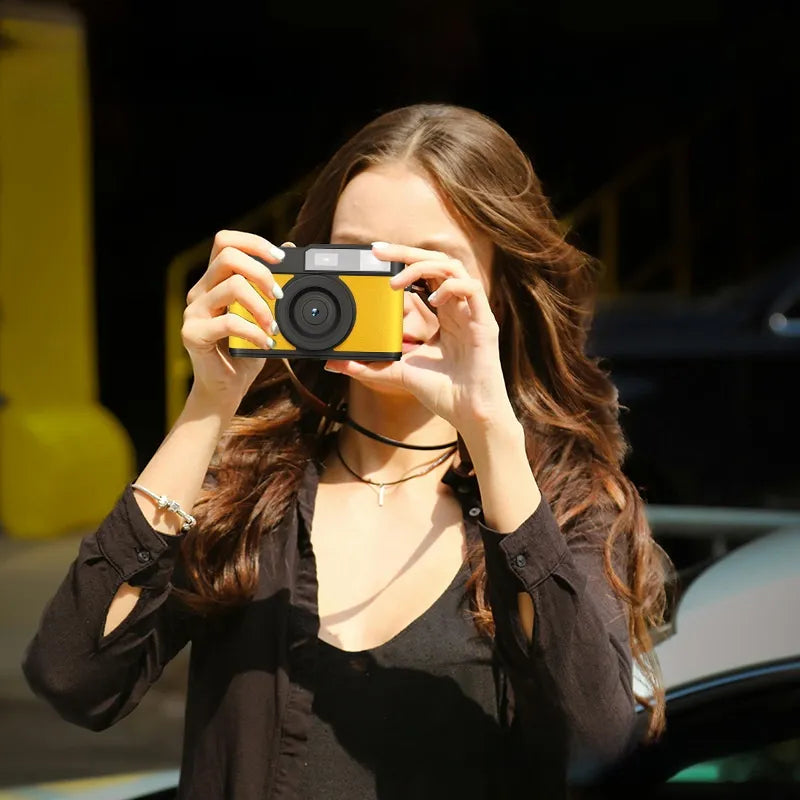 Vendacta Retro Digital Camera with HD Filters